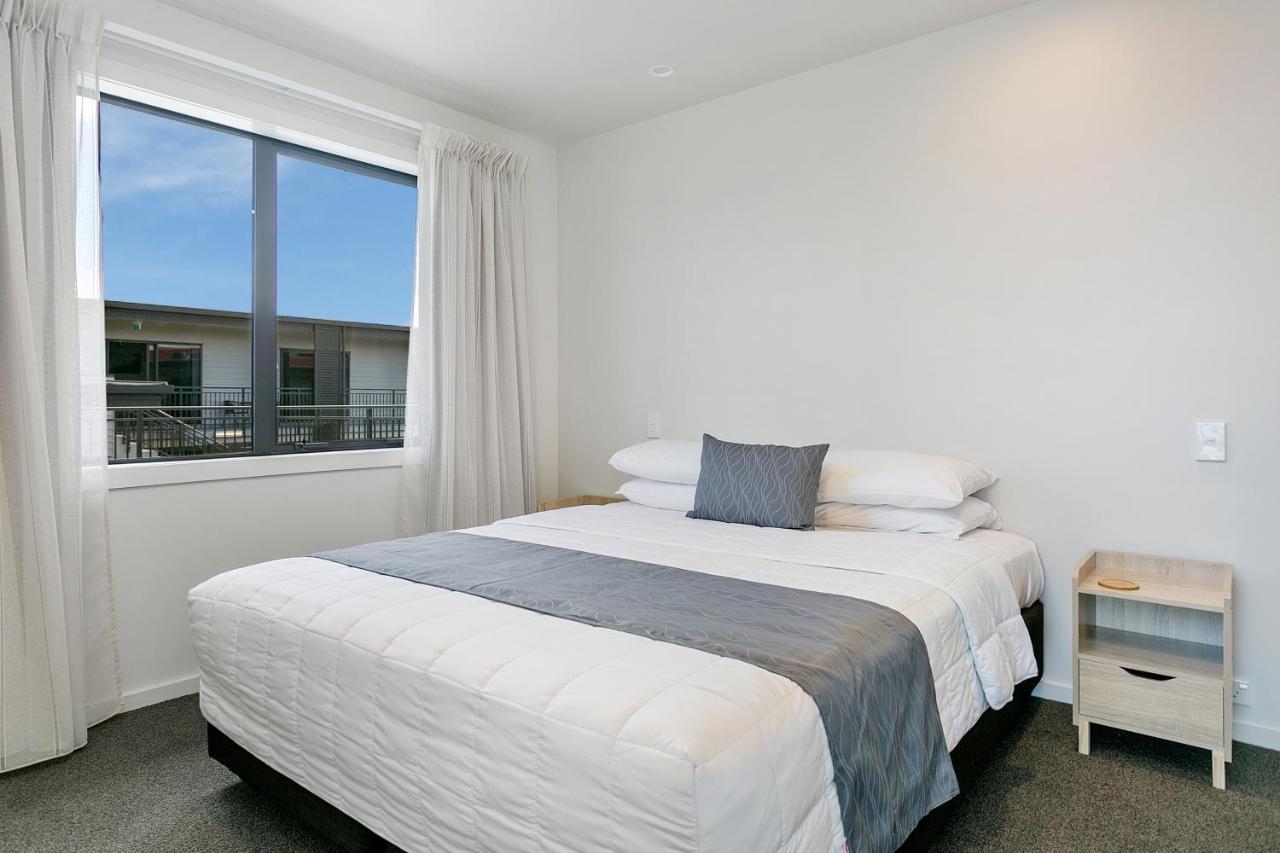 Acacia Lake View Motel Taupo Exterior photo