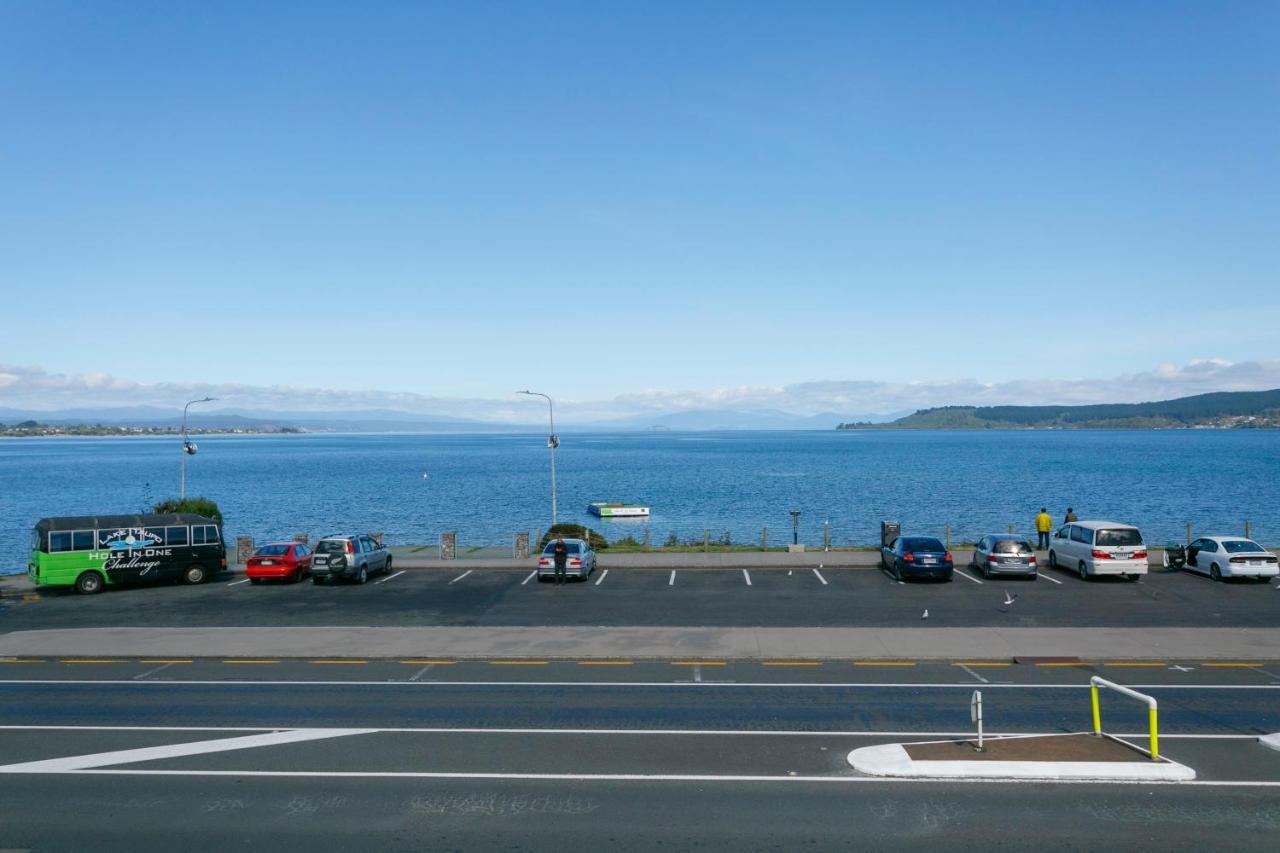 Acacia Lake View Motel Taupo Exterior photo