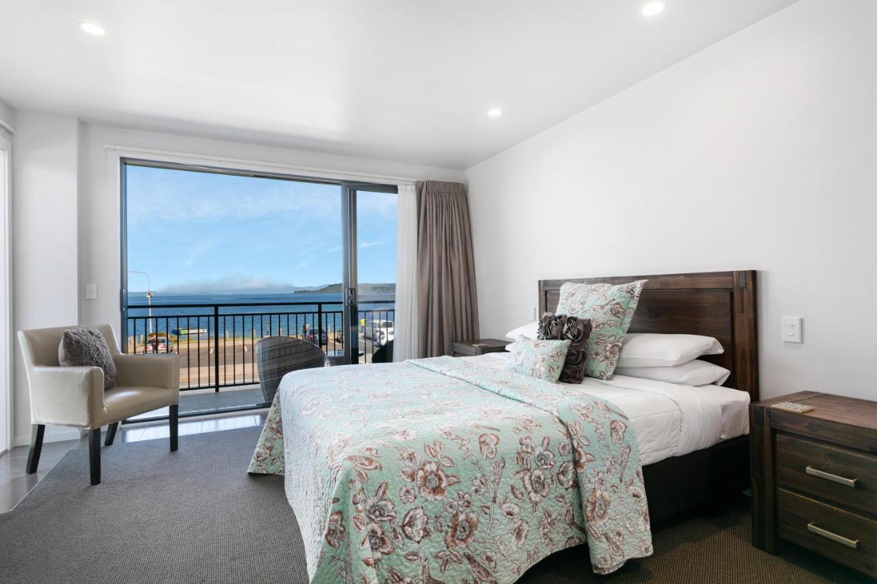 Acacia Lake View Motel Taupo Exterior photo